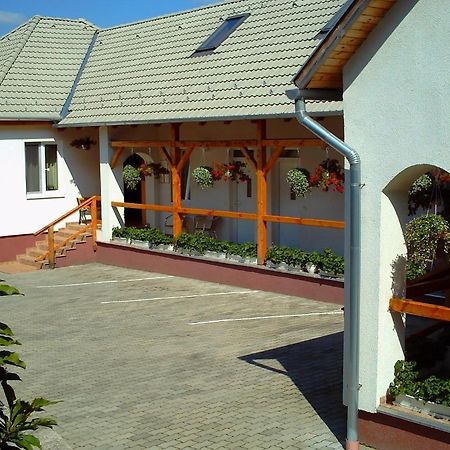 에게르잘록 Polonia Apartman 아파트 외부 사진