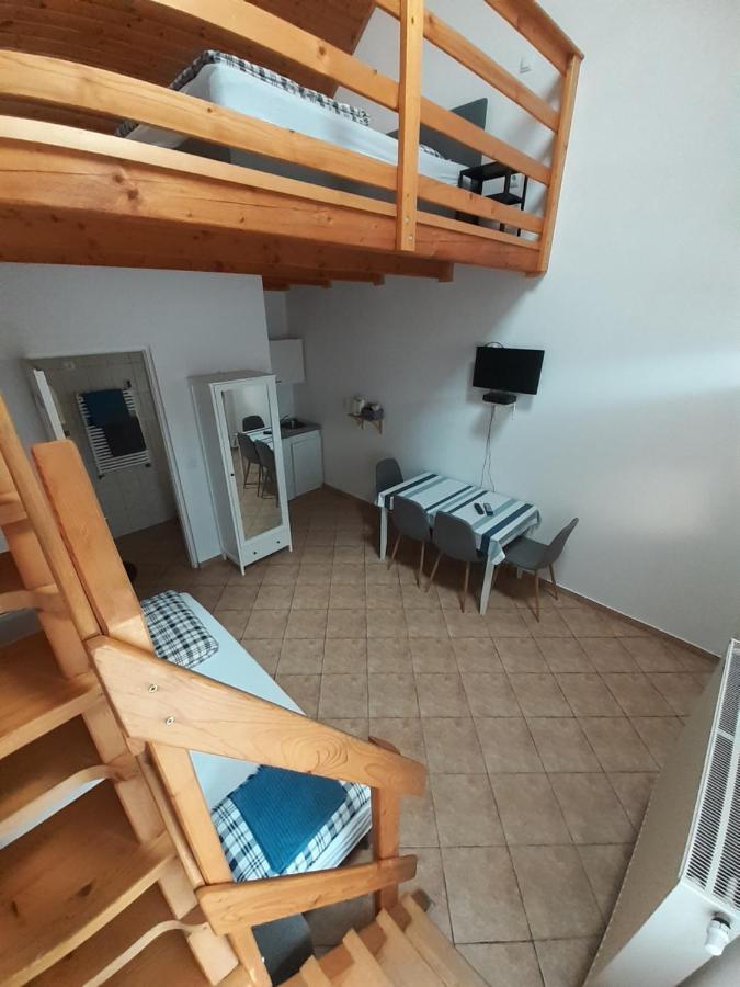 에게르잘록 Polonia Apartman 아파트 외부 사진
