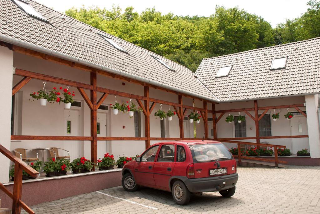 에게르잘록 Polonia Apartman 아파트 외부 사진