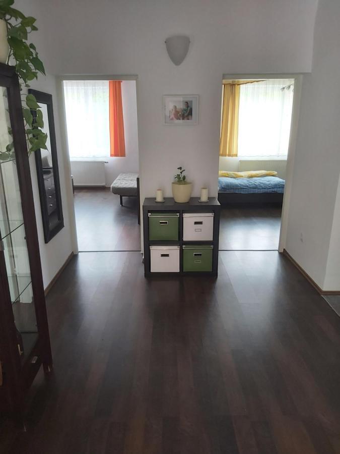 에게르잘록 Polonia Apartman 아파트 외부 사진
